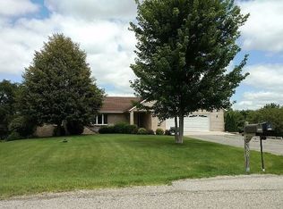 6777 Crown Rdg, Rockford, IL 61103