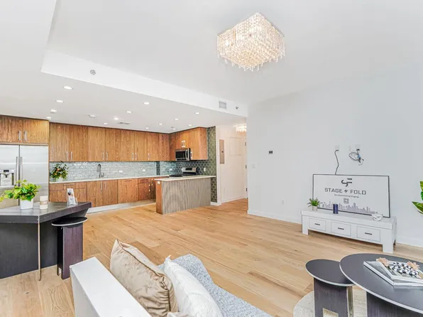 3041 Ocean Avenue image 2 of 47