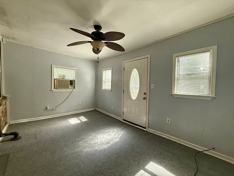 143 Maple St — Photo 19