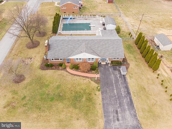 2nd image of 10922 Coffman Ave