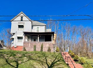 415 W Washington St, Grafton, WV 26354