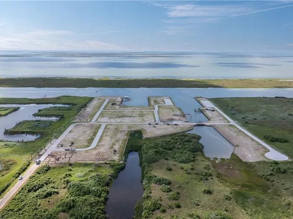 2 Perdido Pl, Pt O Connor, TX 77982