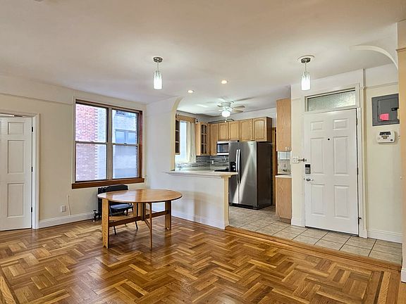 3rd image of 32-80 33rd St #2F