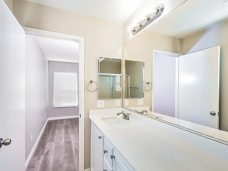 4913 Shady Rim Ct — Photo 15