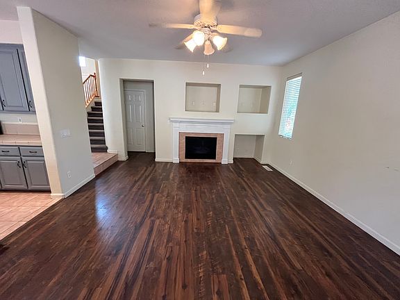 3rd image of 4456 Glacier Peak Cir
