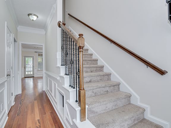 5th image of 1601 Sweet Meadow Ln