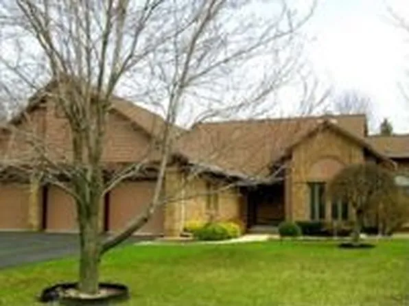 2668 Moreno Dr, Lansing, MI 48911