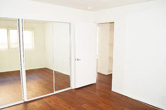 Madison Court Apartments — Photo 11