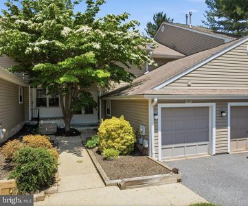 350 Danbury Ln #350, Glen Mills, PA, 19342