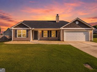 2115 Crown Park Dr, Winder, GA 30680