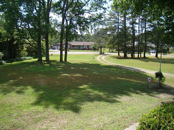 4th image of 5319 Church Dr