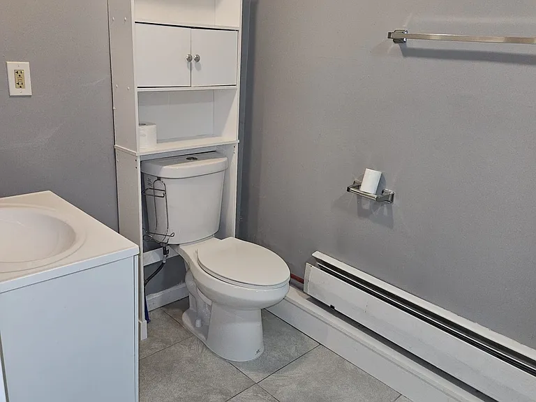 116 Roberts St #C — Photo 8