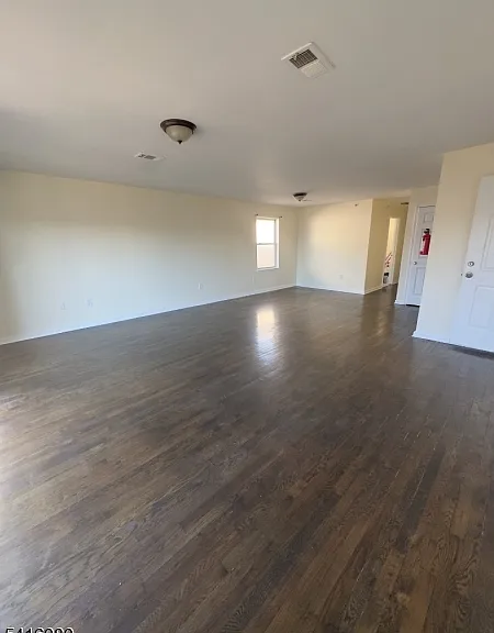 549 Hawthorne Ave #3 — Photo 1