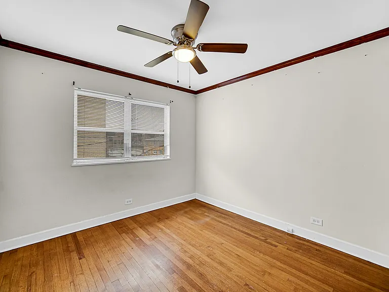 7248 N Ridge Blvd — Photo 17