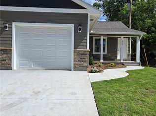 820 Carolina St, Neodesha, KS 66757