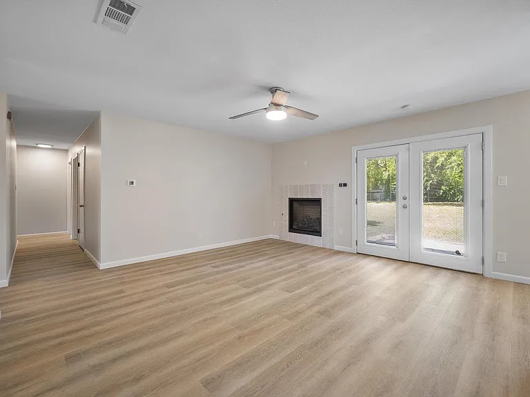 1100 Red Cliff Dr — Photo 16