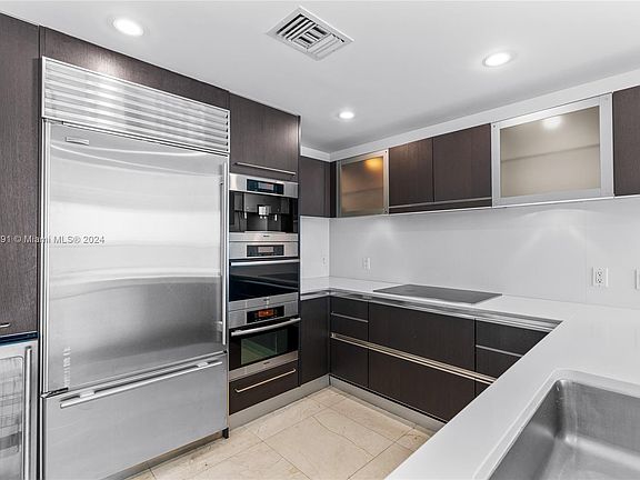 3rd image of 17001 Collins Ave APT 1808