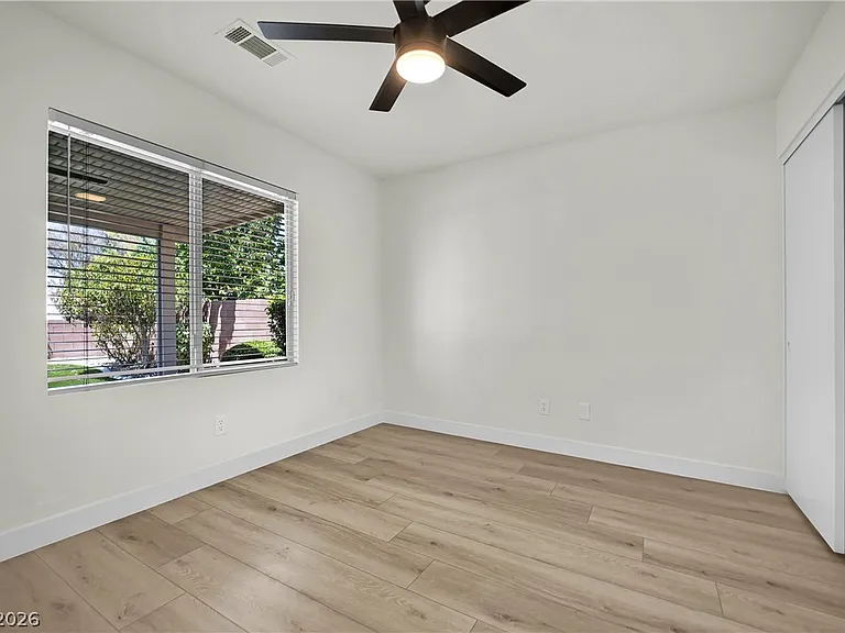 2560 Sundew Ave — Photo 3