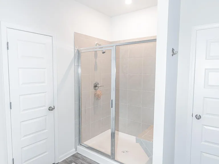144 Madison Bnd — Photo 40