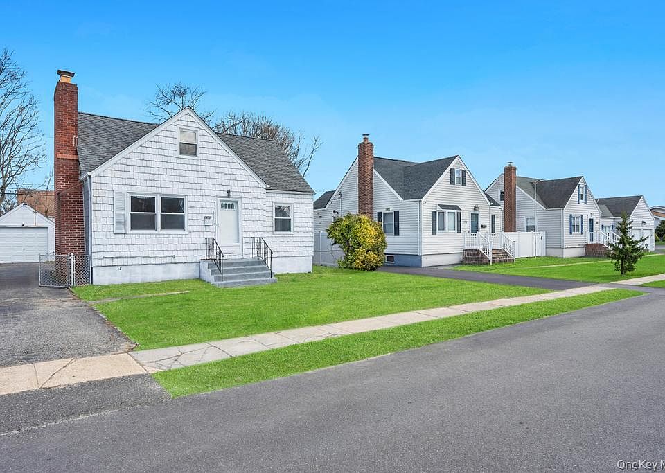 1st image of 108 Lido Parkway