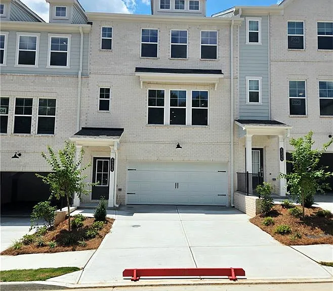 6234 Kenbrook Dr — Photo 2