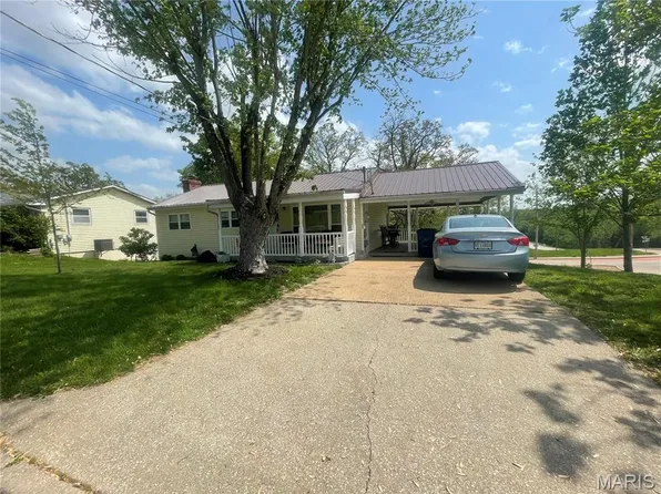 1122 W State St, Union, MO 63084