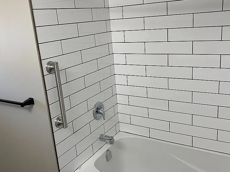 25 Hickery Pl #MAIN FLOOR — Photo 21