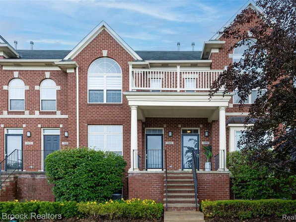 3086 Camden Dr, Troy, MI 48084