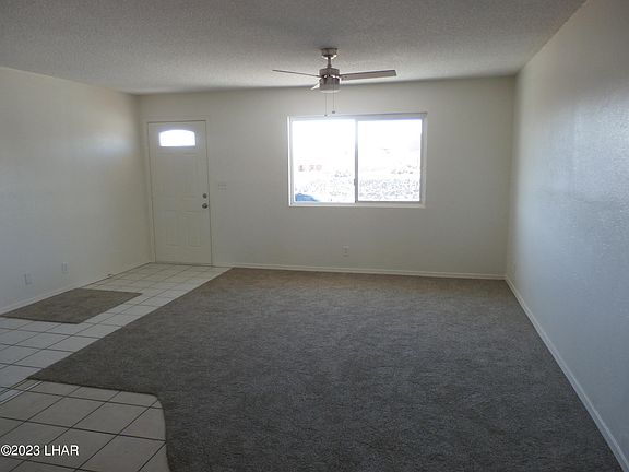 3rd image of 3326 Iroquois Dr