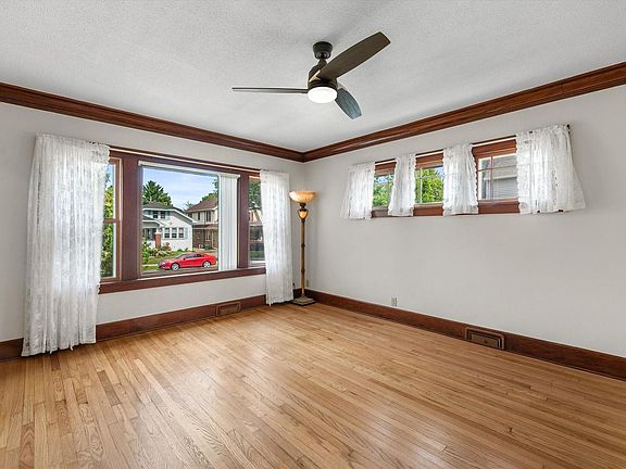5th image of 3709 Haven AVENUE