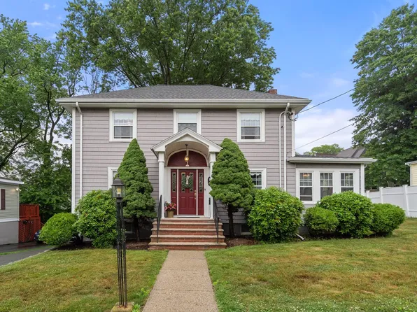 20 Rowe St, Milton, MA 02186