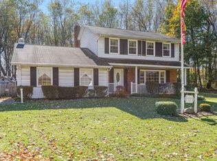 8543 Cottrell Dr, Chesterland, OH 44026