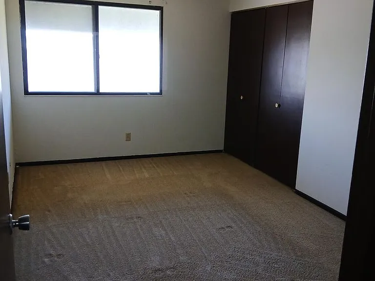 7104 Hillandale Rd — Photo 11