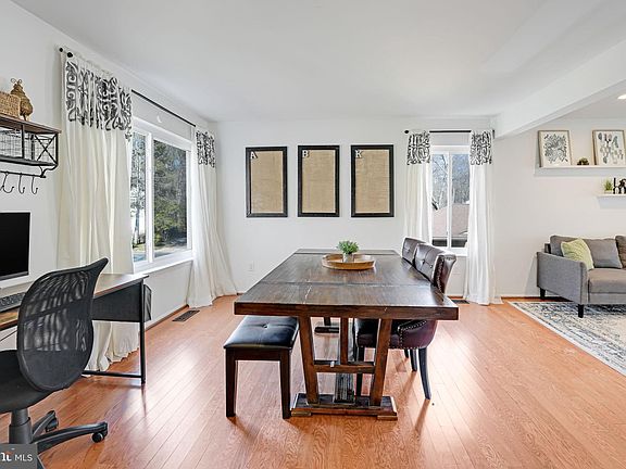 5th image of 4389 Ashgrove Dr