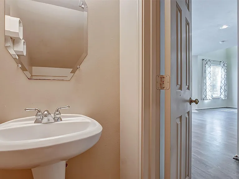 3742 E Ashford Villa Ln — Photo 30