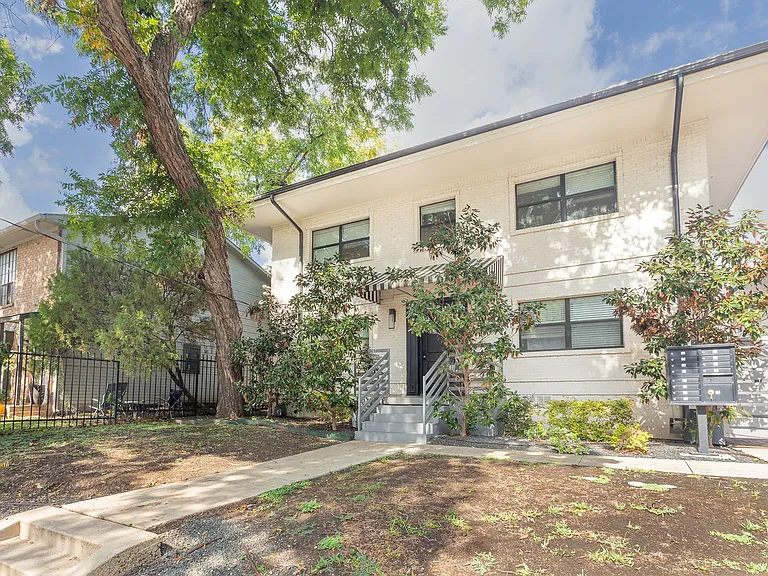 5609 Ross Ave — Photo 1