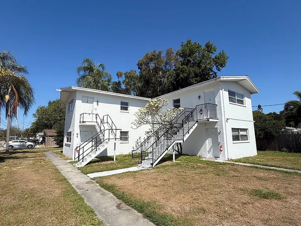 698 Union St #6