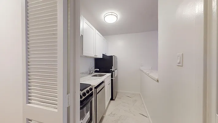 Rented by Bond New York | media 12