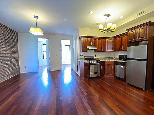 1st image of 1061 Bergen St APT 9