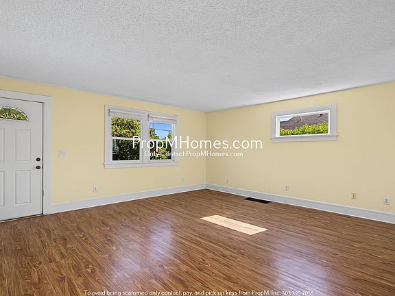 4th image of 9038 NE Humboldt St