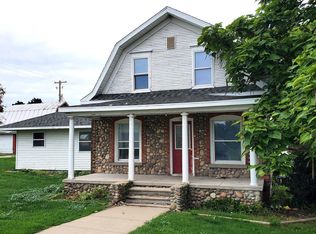 304 4th St, Blanchard, MI 49310