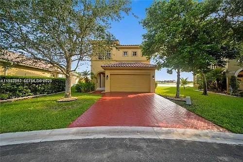 5271 SW 141st Ter Photo 1