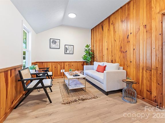 5th image of 90 Camp Branch Rd