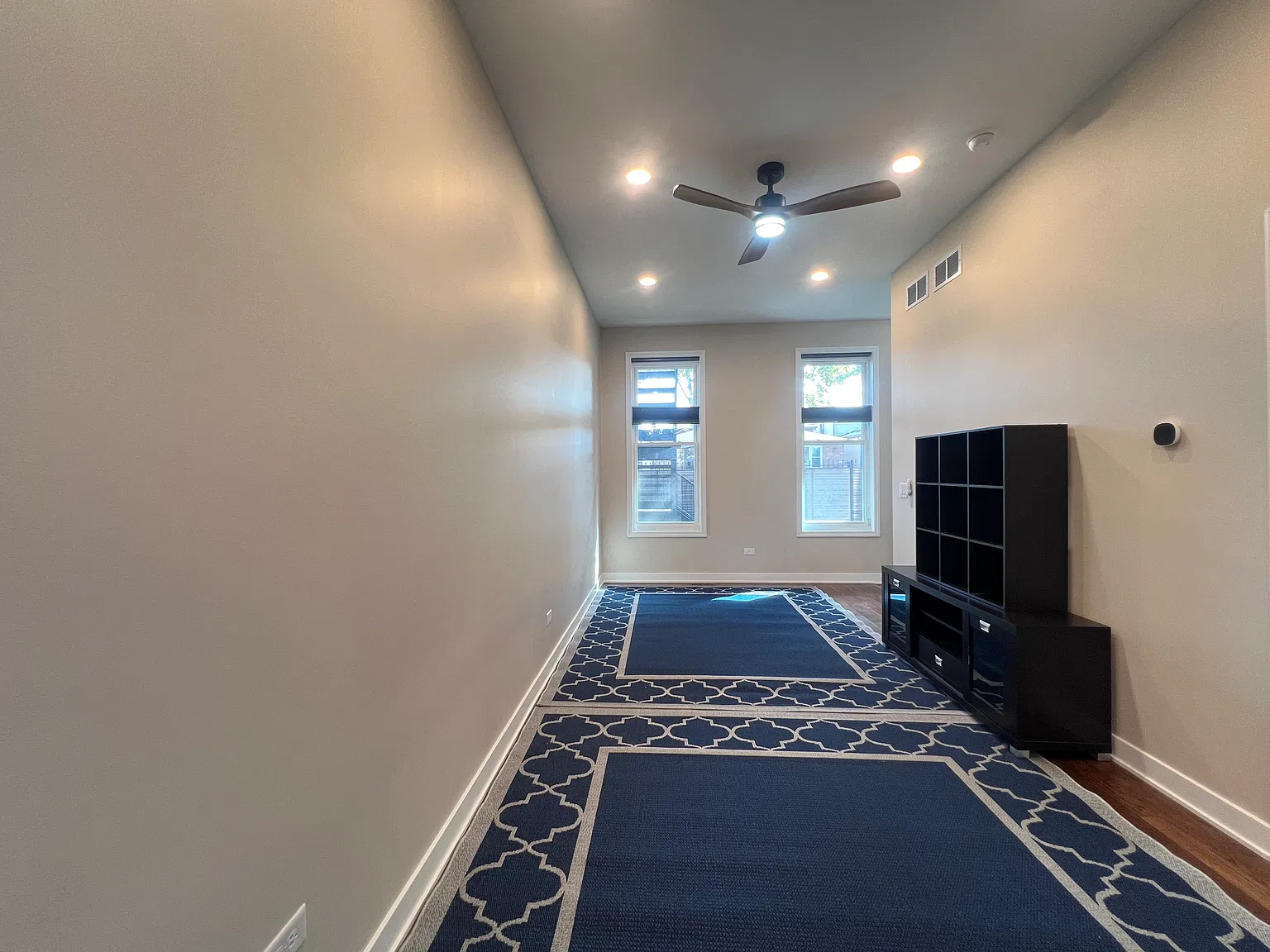 3 bed, 1000 sqft, $2,800 — Photo 4