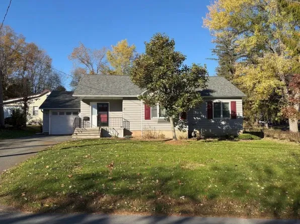 414 Ridge St, Honesdale, PA 18431