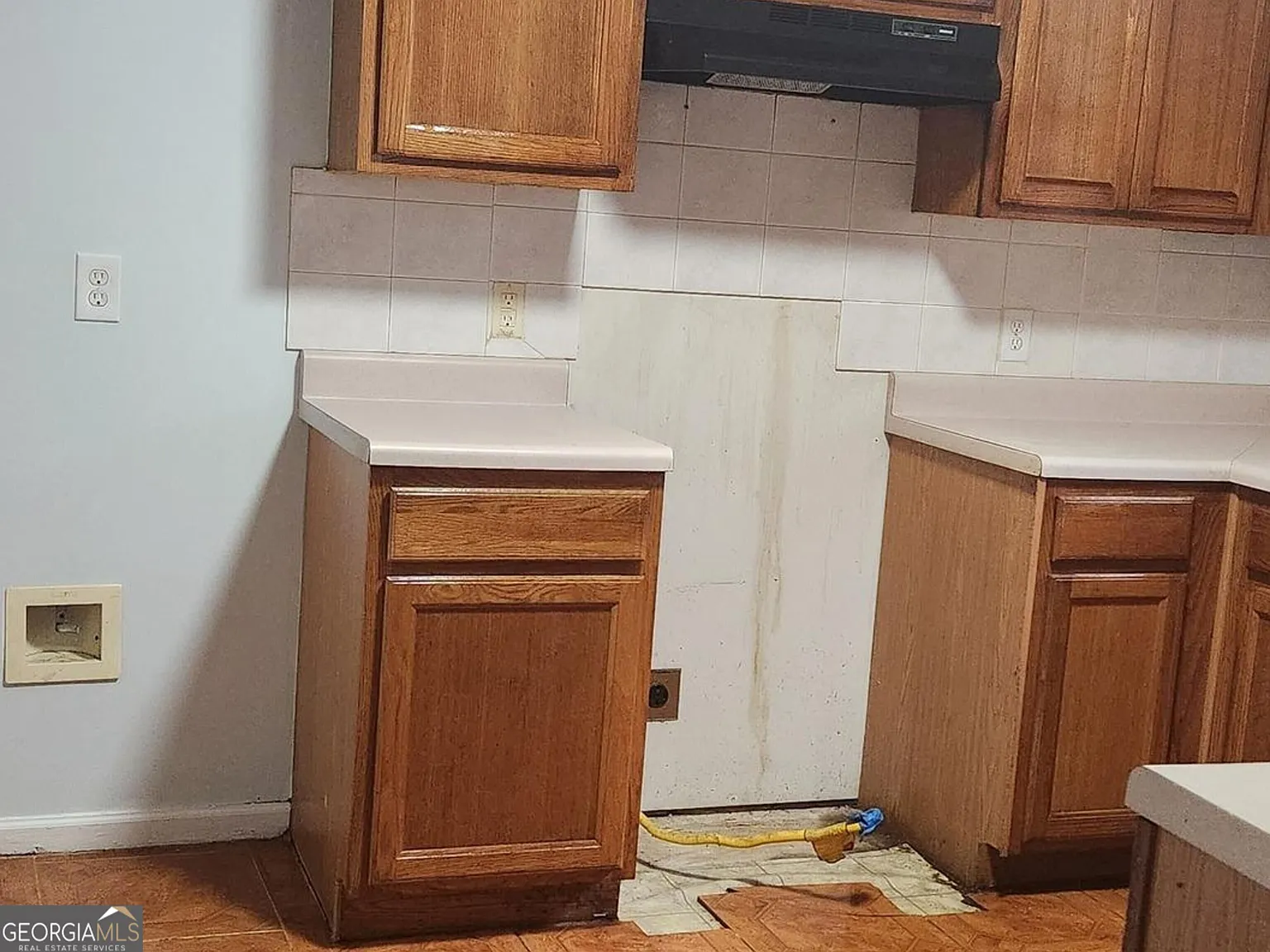 4 bed, 2.0 bath, 1378 sqft, $2,100 — Photo 4