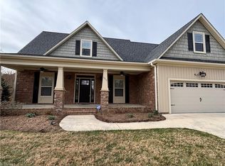 5019 Peppertree Rd, Clemmons, NC 27012