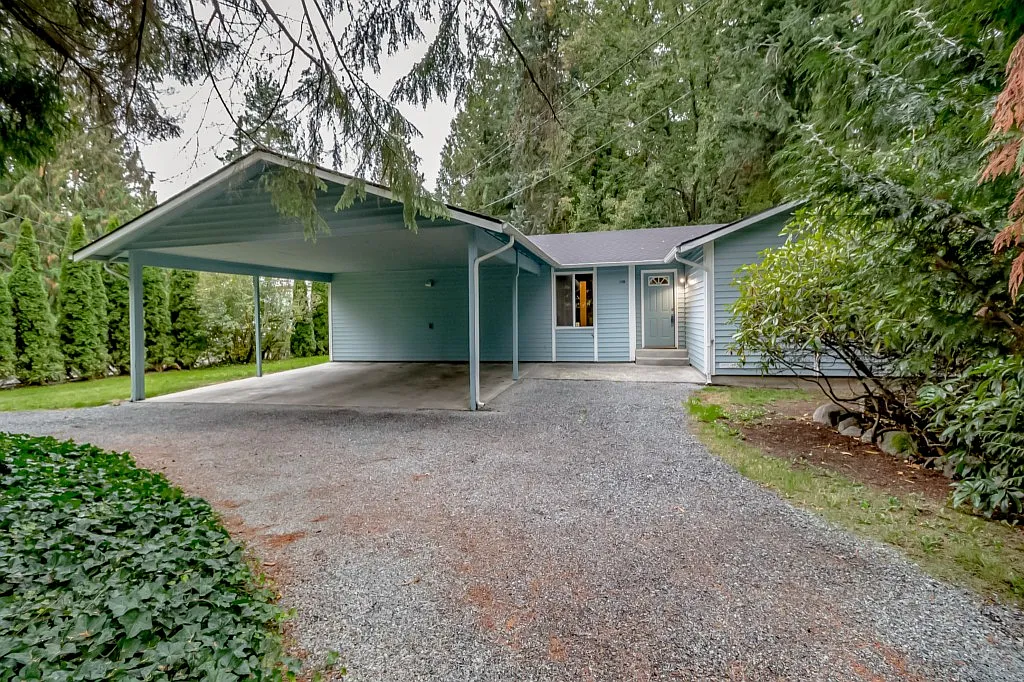 12108 Freeway Pl photo 1