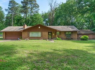1207 W Maple Ave, De Queen, AR 71832