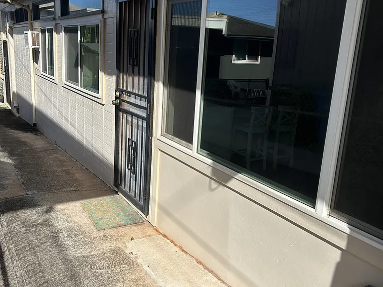 1012 Noelani St #1 — Photo 6